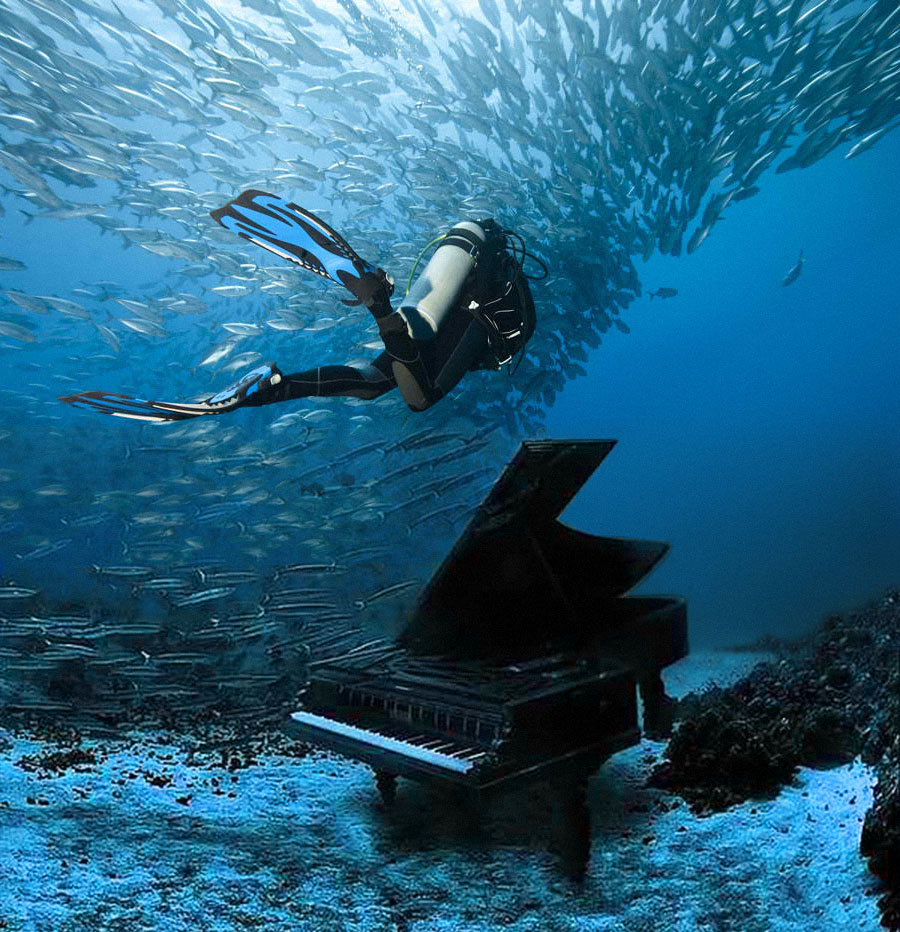 Piano underwater